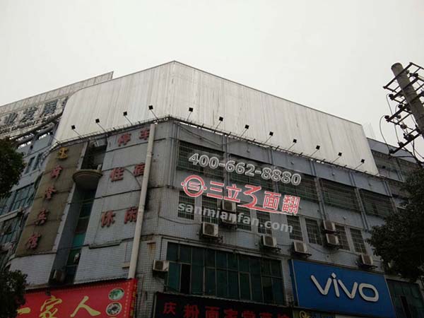 陜西省漢中市寧強(qiáng)縣樓頂三面翻轉(zhuǎn)角廣告牌案例施工圖片